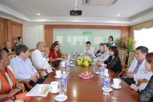 Bệnh viện Thu Cúc tiếp đón đoàn Đại sứ Cuba tại Việt Nam